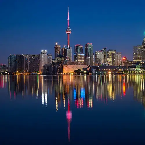 Study abroad in Canada and enjoy the illuminated Toronto skyline at night