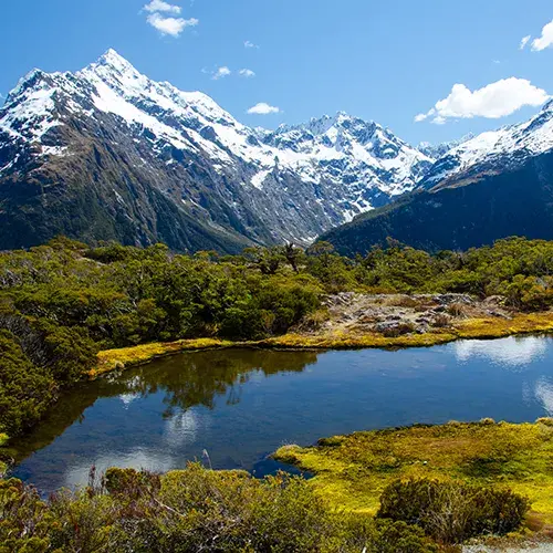 Study abroad in New Zealand while experiencing beautiful mountain and lake views